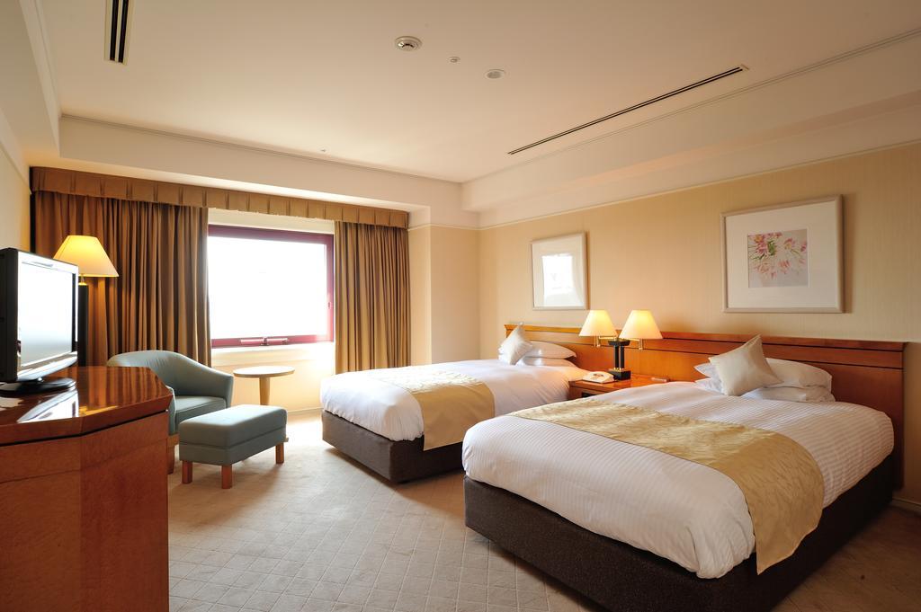 Hiroshima Airport Hotel Міхара Екстер'єр фото