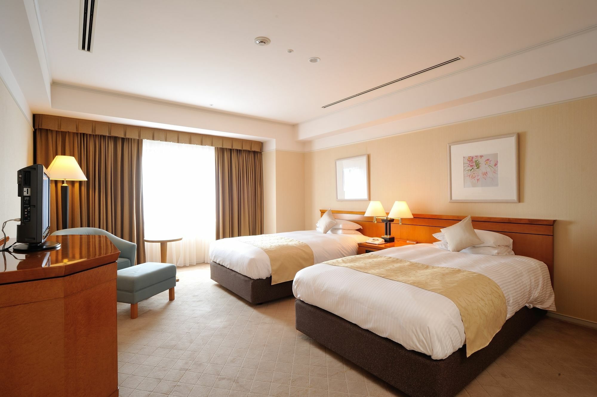 Hiroshima Airport Hotel Міхара Екстер'єр фото