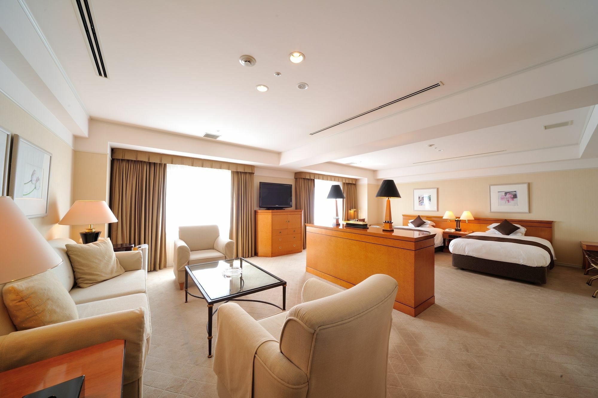 Hiroshima Airport Hotel Міхара Екстер'єр фото