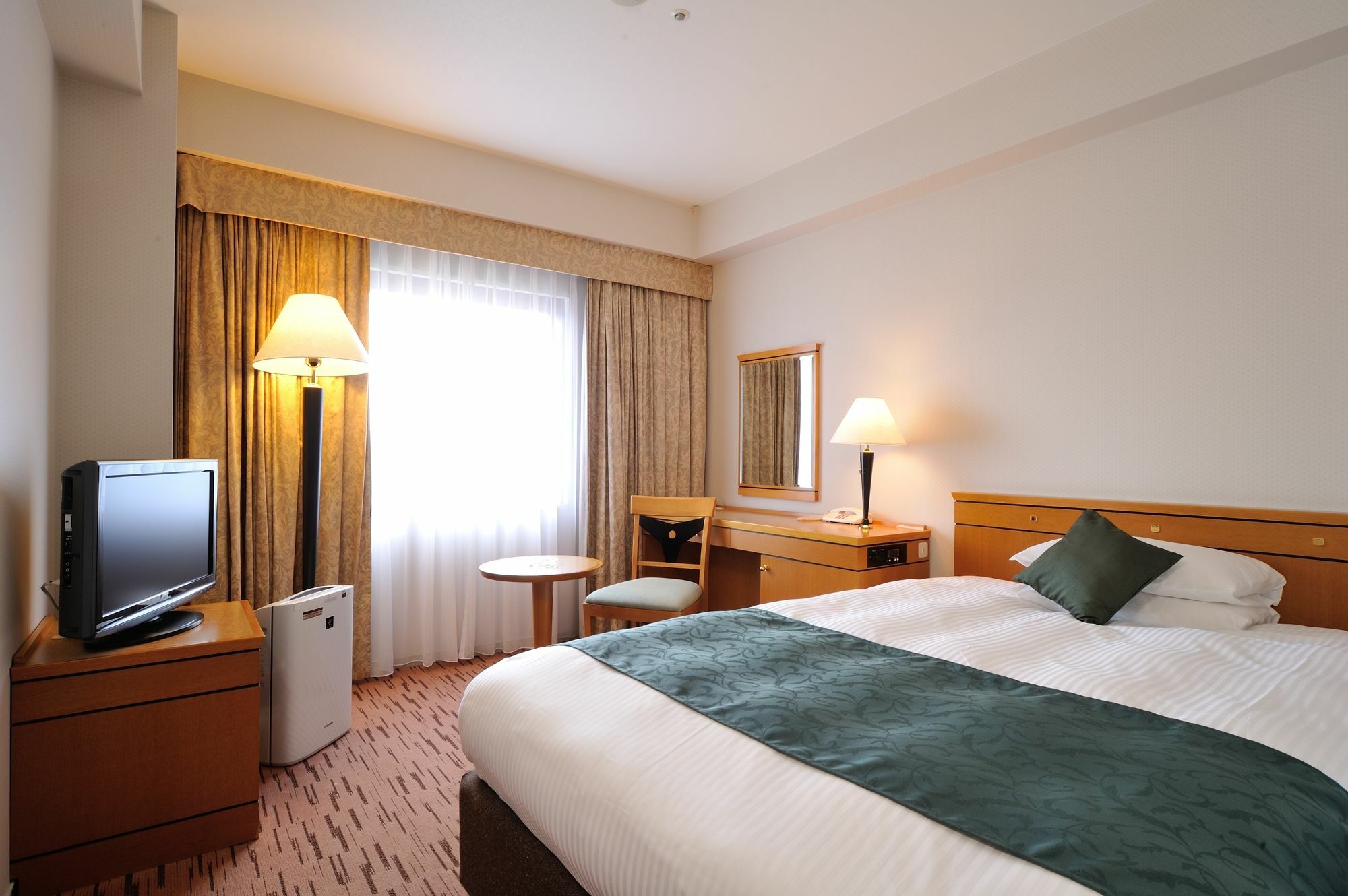 Hiroshima Airport Hotel Міхара Екстер'єр фото